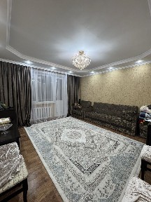 Продается уютная 3-комнатная квартира на Голубых прудах.