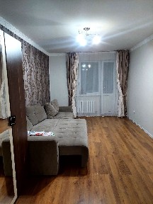 Сдам 4х комнатную квартиру помесячно