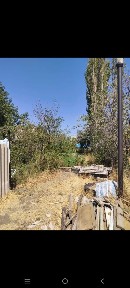 Частный дом за городом.