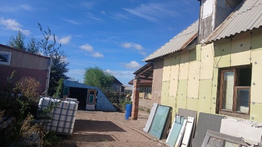 Продам дом в дачном участке.