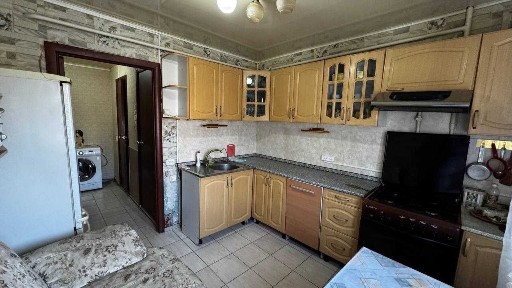 Продам улучшенную 2х-ком по Карбышева