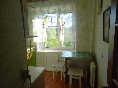 Сдам 2км квартиру на длительный срок