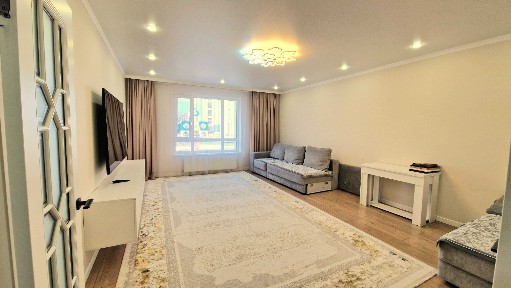 просторная 3 комнатная квартира по Турану, ЖК Cosmik City