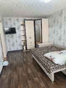 1 - ком. квартира. День-5000т. Ночь-6000т. Сутки-8000т