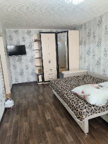 1 - ком. квартира. День-5000т. Ночь-6000т. Сутки-8000т