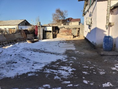Уй сатылады, 4жарым сотық жерімен