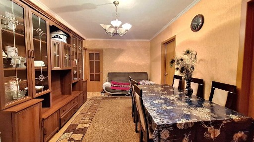 4-ех комнатная квартира в 16 мкр Майкудука) )