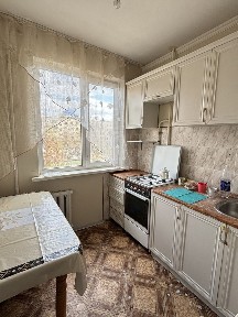 ПРОДАМ ИЛИ МЕНЯЮ 2-х комн квартиру на 1 комн + доплата