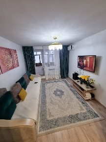 Продам 2-комнатную, по улице Строителей, 45, светлую, тёплую квартиру