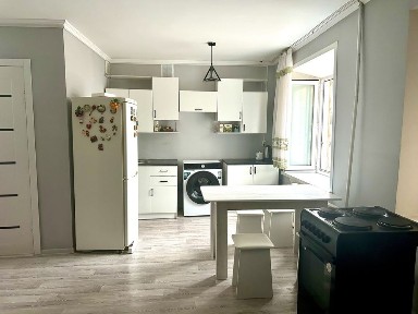 Продам бывшее кафе ( квартира)