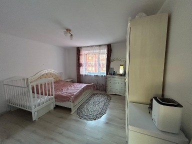 2 бөлмелі пәтер ұзақ мерзімге жалға беріледі