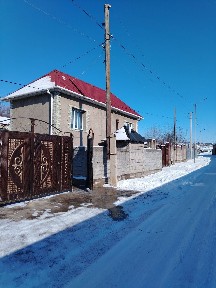 Дом 4 комнатный частный