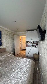 продается 2 к квартира на среднем этаже