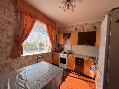 Продается 2х комнатная квартира в районе ФМЛ, Школы Милиции, КЖБИ