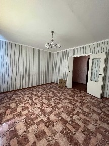 Продается 3-х комнатная квартира в центре с Карабулак