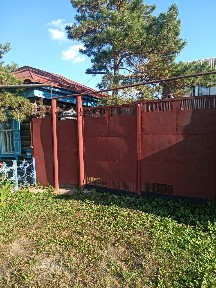 Дом, 2 комнаты, центральное отопление, вода и канализация в доме.