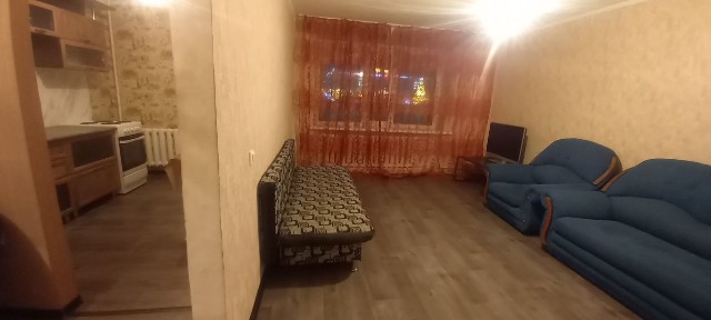 Сдам 2 ком. кв 1эт на 15 мкр
