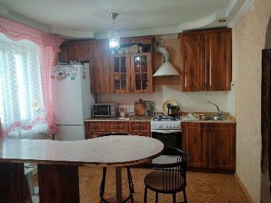 Сдам трёх комнатную квартиру автопарк