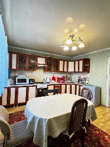 Срочно продам 2- х комн квартиру в центре города