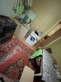 Сдается 2 х комнатная по Амре Кошебаев 20. На длительный срок