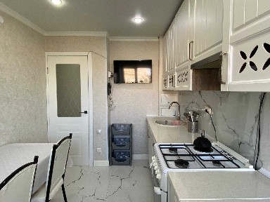 Продам 3х комнатную квартиру в центре