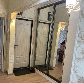 4 бөлмелі пәтер жалға беріледі 8мкр