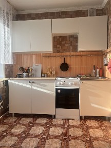 Продам 4-комн квартиру