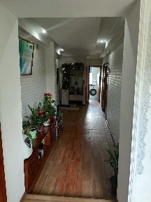 2-х комнатная 70кв. 4этаж мк. Восток
