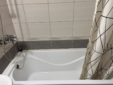 Квартира по часам Азаттык в центре