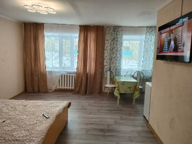 Сдается 1 комнатная на длительный срок.