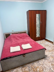 Квартира 2 ком, посуточно туристам итд =9000,Жангильдина Рыскулова.
