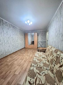 Продаю 1 ком кв 6 микрорайон
