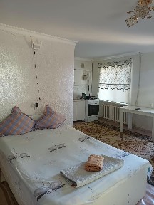 Квартира сағат, ночь