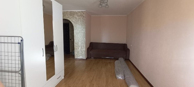 Сдам однокомнатную квартиру по пр Победы 10.
