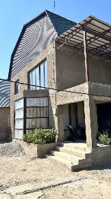 Тұрланда Екі этажды үй сатылады, Тез арада