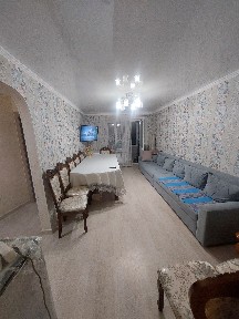 Возле додо пиццы