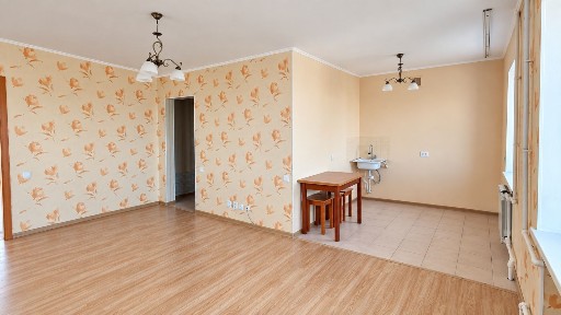 Предлагаем 2-ком квартиру студию на 27 квартале на 4 этаже