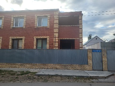 Продам котедж, с действующим бизнесом Магазин + СТОЖилая часть 2 этаж.