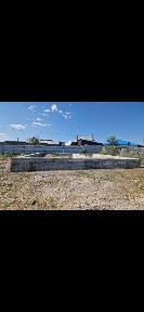 Домик, и участок с продажей не тороплюсь.