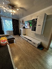 Продам 3х ком кв ул. пл на 3 этаже середина дома.