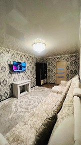 Продам уютную 2-комнатную квартиру на 16-микрорайоне удобном 2-м этаже