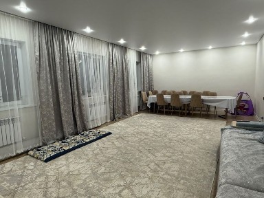 Продам 2 эт коттедж 200 м2 за Галактикой 3.5 соток