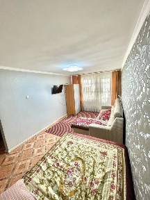 Чкалова, Гашека, Академия 1 комнатная кв посуточно, район КЖБИ