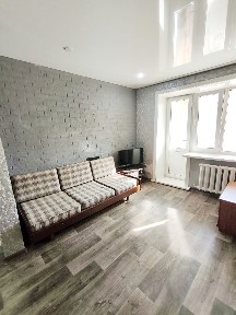 Продам! 1ком. кварт в р-не 17й школы.
