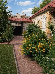 Продаем Частный Дом + Комиерческое помещение