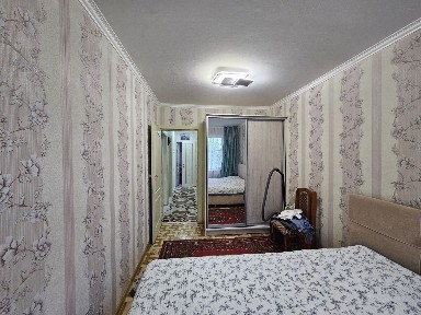 Продаю трёхкомнатную квартиру в Майкудуке 15 микрорайон, д. 16 (3 этаж)