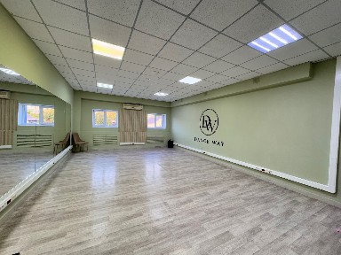 Залы 100м² и 60м² на почасовую аренду