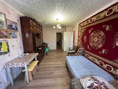 2х ком. Корчагина 113 5/5 эт. не угол 8800 млн. 45 кв. м.