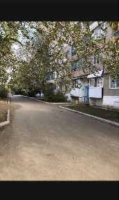 Продаеться 2 ком кв с Магазином деркул