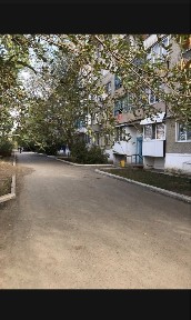 Продаеться 2 ком кв с Магазином деркул